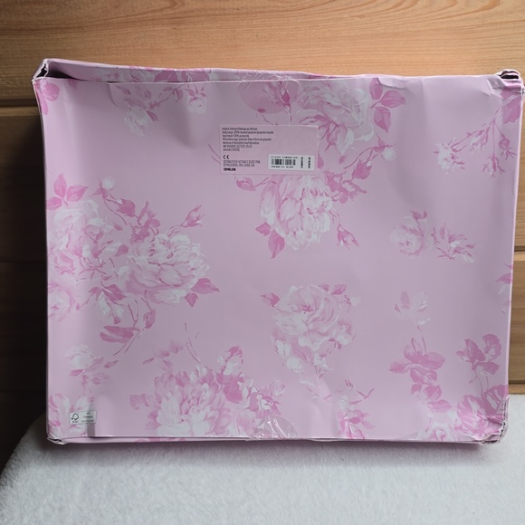 VICTORIA'S SECRET PINK X LOVE SHACK FANCY DOG *BRAND NEW* BEAUX ICONS VELVET BOW - Picture 4 of 11